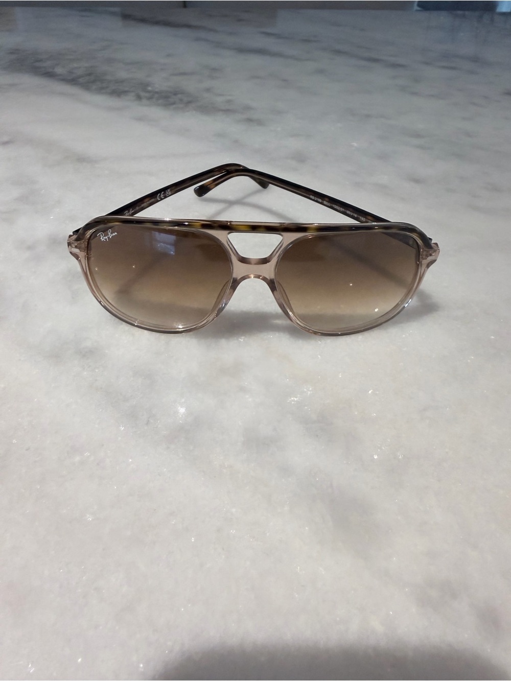 Ray-Ban Sunglasses - Picture 4 of 5